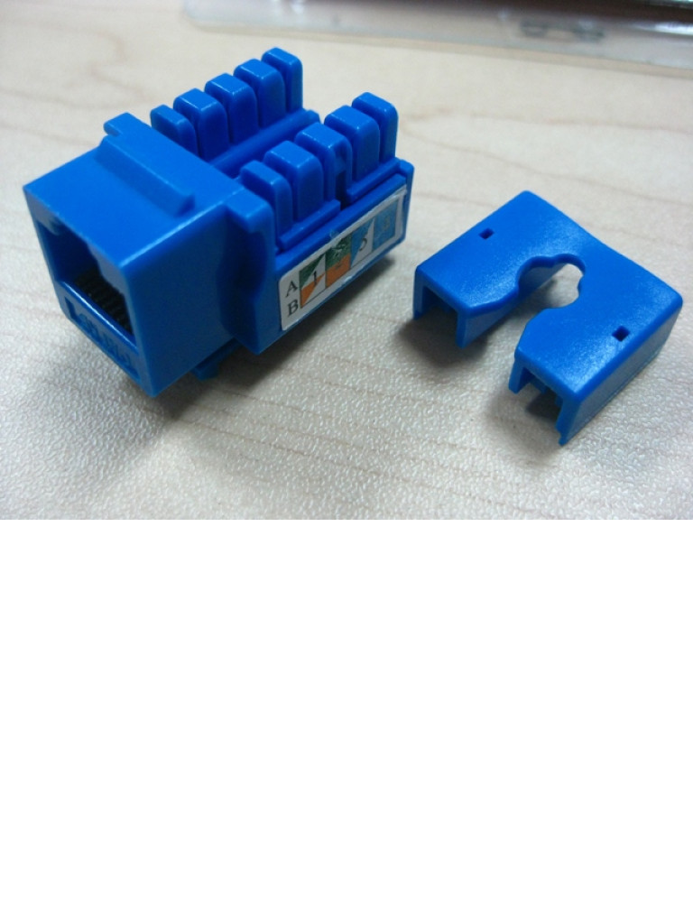 TVC aC5U7KB9DNBL - JACK Modular UTP / CAT 5E / Color azul